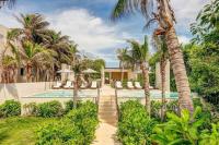 B&B Akumal - Akumal Bay With Access To The Beach 7 Rooftop Pools - Bed and Breakfast Akumal