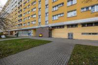 Apartment Near the Warta River by Noclegi Renters - B&B