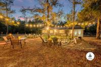 Uhost AI - 4BR Pet-Friendly Retreat w Firepit - B&B Eustis