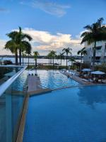 Luxuoso Flat Brisas do Lago Terraço Aconchegante - B&B