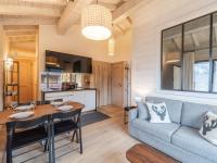 B&B Courchevel - Appartement La Tania, 3 pièces, 4 personnes - FR-1-568-23 - Bed and Breakfast Courchevel