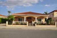 Stylish Spacious 3 BD Villa - B&B