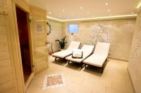 Standard One-Bedroom Apartment with Terrace