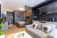 Spacious Studio Apartment with Balcony at Escada (101) - B&B Nairobi