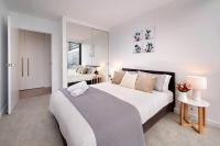 Chic 1BR1B w BBQ, GYM, walk to Box Hill Central - Ferienwohnung