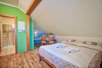 Petite Chambre Double ou Lits Jumeaux