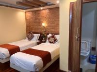 Twin Room with Private Bathroom