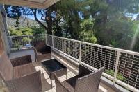 Seaside Beauty 5 min Vouliagmeni Beach - B&B Atene