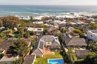 Camps Bay Deluxe - Luxury Home With Pool, Ocean & Mountain Views - B&B Città del Capo