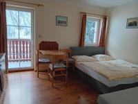 Studio mit Balkon