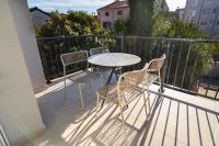 CITY LIFE Modern Apartments with Terraces near Arena - Free Parking - Walk to City Center - Chambres d'hôtes Pula