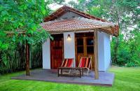 Silent Cabana And Restaurant Marakolliya, Tangalle - Bed and Breakfast Tangalle