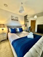 B&B Crawley - 1Bed Apt- Crawley Town Centre - Free Parking - Bed and Breakfast Crawley