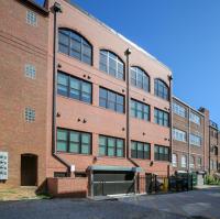 Downtown loft w parking & rooftop Apt 102 - Chambres d’hôtes Atlanta