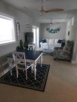 B&B Fort Myers - So Coastal! A family and pet friendly home - Bed and Breakfast Fort Myers