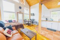 B&B Kenai - Lake Vista Chalet - 1BR, Full Kitchen, Wi-Fi - Bed and Breakfast Kenai