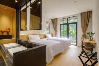 Prosecco Twin Room with Mountain View