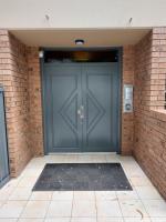 Eastwood Furnished Apartments - Bed and Breakfast
