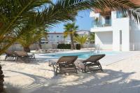 Sun Beach Residence con Piscina - Piazza Brescia - Adria Holiday Jesolo - FAMILY APARTMENTS - Ferienwohnung Lido di Jesolo