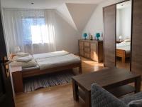 Doppel- oder Zweibettzimmer