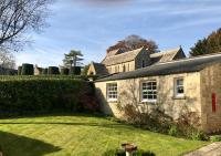 B&B Cirencester - The Old Post Office Studio Apartment in a Beautiful Cotswold Village - Bed and Breakfast Cirencester