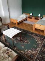 Großes Doppel-/Zweibettzimmer