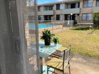 A Beach front Apartment - B&B Batehaven