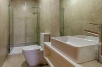 Camera Matrimoniale con Bagno in Comune 