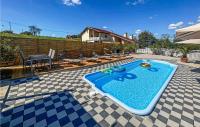 B&B Budrovac - Beautiful Home In Budrovac With Wi-fi - Bed and Breakfast Budrovac