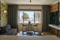 B&B Kaapstad - Apartment in Sea Point, beachfront, amazing views. - Bed and Breakfast Kaapstad