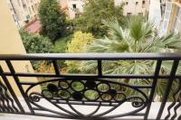 Charming studio overlooking a beautiful garden - Chambres d’hôtes
