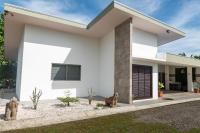 Arenal White Bliss Villa - Ferienwohnung