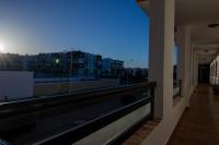 Prime Apt Near Beach with Pool, Amenities, Activities Deals - Ferienwohnung