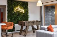 Luxury 2 bed, Central, Free Parking, Smart TV By Valore Property Services - B&B Milton Keynes