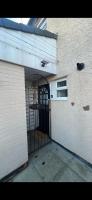 Entire 3 bedrooom holiday home - Bed and Breakfast Liverpool