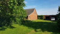 Siedlerhaus Schönste Aussicht, Naturgarten & Sauna - B&B Hohen Demzin