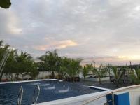 Maria Clara 3 bedroom units for big families/ group of friends. PET FRIENDLY - B&B