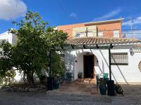 B&B Baena - Agradable casa con jardín y chimenea interior - Bed and Breakfast Baena