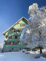 Allgäu Cottage - traumhafter Blick in die Schweizer Berge - B&B Weiler-Simmerberg