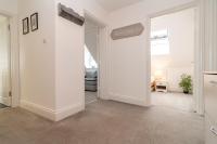 Spacious 3-Bed, Town Centre, Parking, Near Beach - B&B Bournemouth