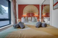 1 Bedroom Ocean Village Luxurious, Stylish & Cosy Apartment, Central Location in Southampton, Sleeps 4 - SUMMER SPECIAL OFFER! - by Blue Puffin Stays - Ferienwohnung