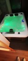 Gîtes déco pop et chaleureuse avec jacuzzi, sauna, piece coquine - B&B