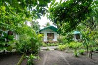 Bungalow with Garden View