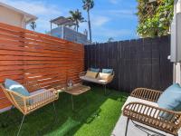 Beach Bungalow Perfection - Private Patios, BBQ walk2beach & Pet Friendly! - B&B San Diego