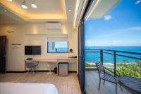 Queen Room with Balcony