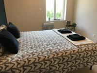 PAUSE NATURE SORBAIS gîte 2 personnes avec grand SPA privatif, STREAMING et arrivée autonome - Chambres d'hôtes Sorbais