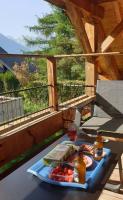 B&B Le Bourg-d'Oisans - WhispeRive Lodge - le vert aux bords de rive - Bed and Breakfast Le Bourg-d'Oisans