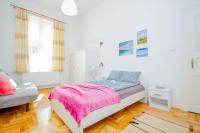 Kelvin's V District 2BR Urban Haven by NW - B&B Budapest