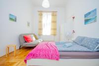 Kelvin's V District 2BR Urban Haven by NW - Chambres d'hôtes Budapest