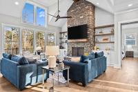Lakeside Haven with Gourmet Kitchen - Ferienwohnung
